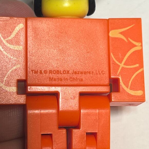 Roblox Duke of Ops Noob007 Figure 2016 Jazwares with Helmet Missing Sword READ - Picture 7 of 11